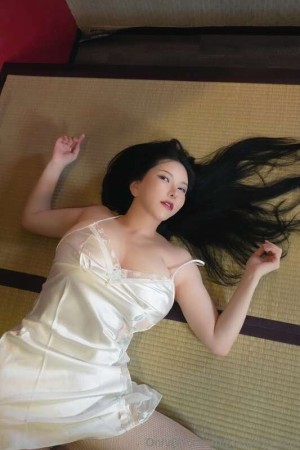 Anri Okita Photo #572