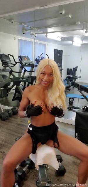 urbanheiress Photo #16