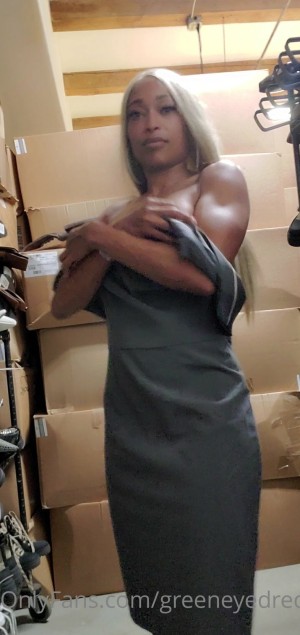 urbanheiress Photo #18