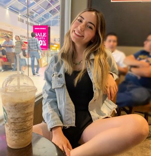 Nair Aliaga Photo #3