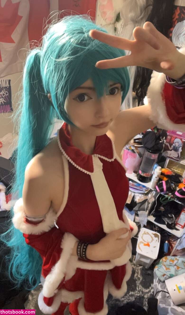 sniffmittens Photo #1