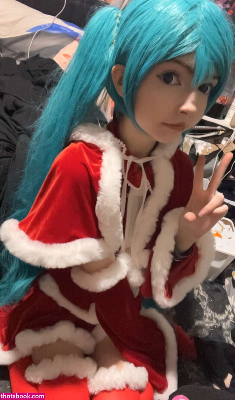 sniffmittens Photo #3