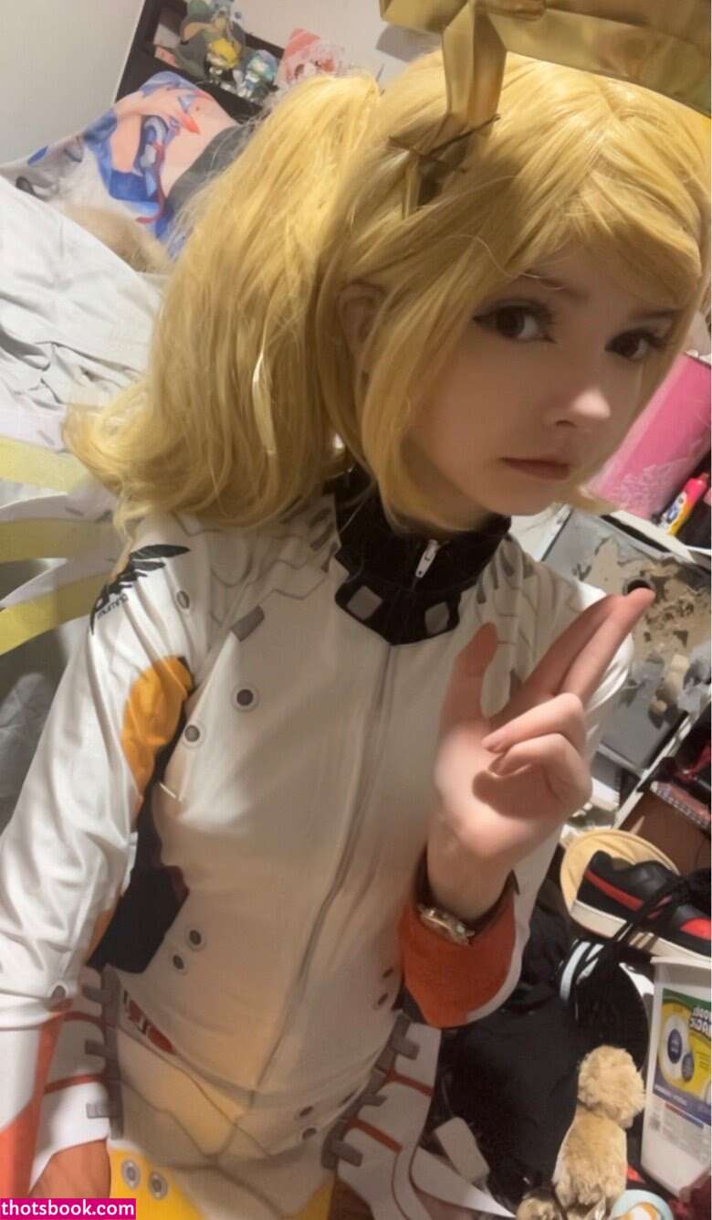 sniffmittens Photo #14