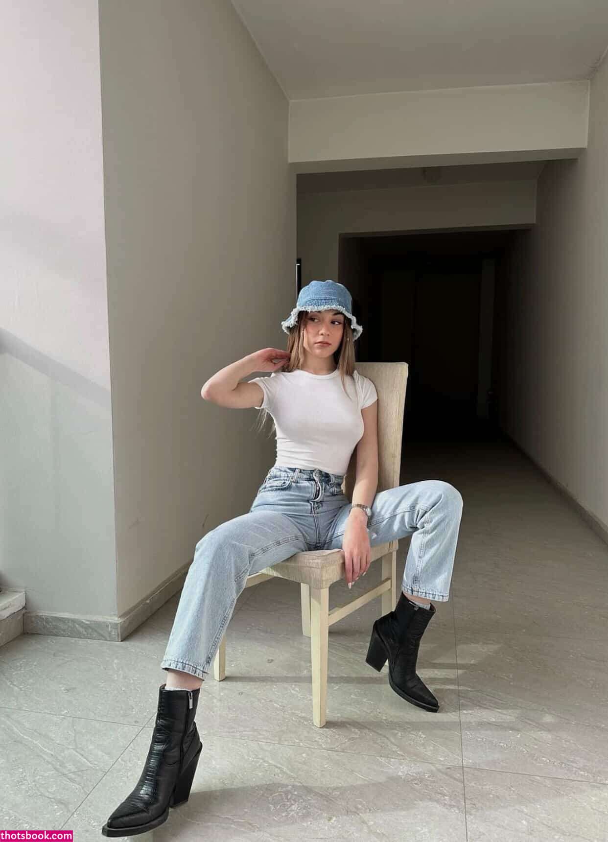 Ezgi Kasapcopur Photo #25