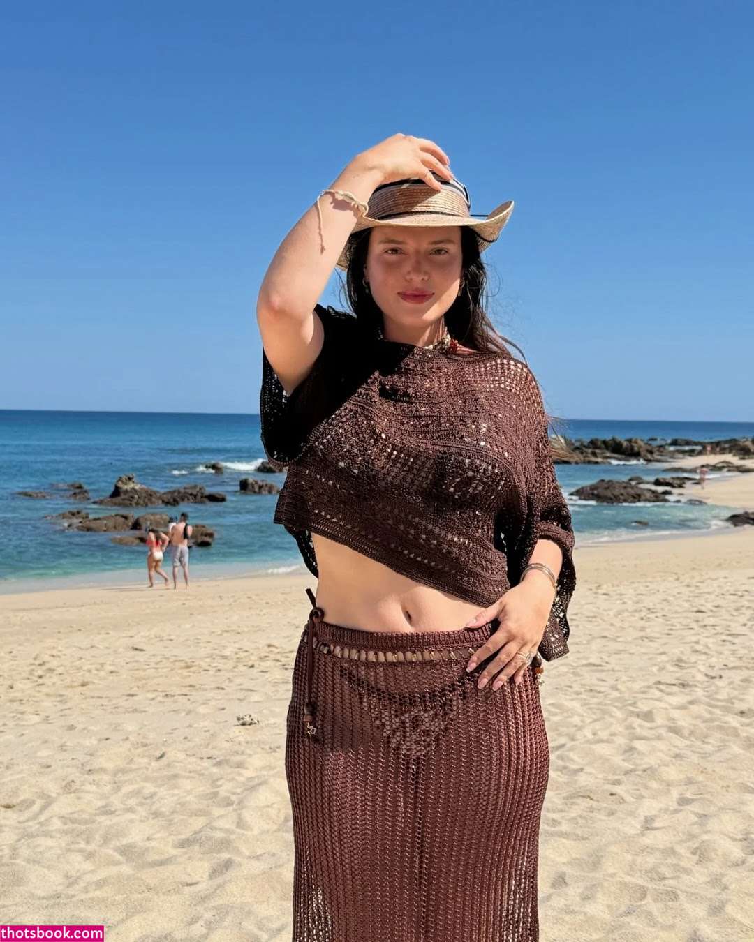 Bella Thorne Photo #369