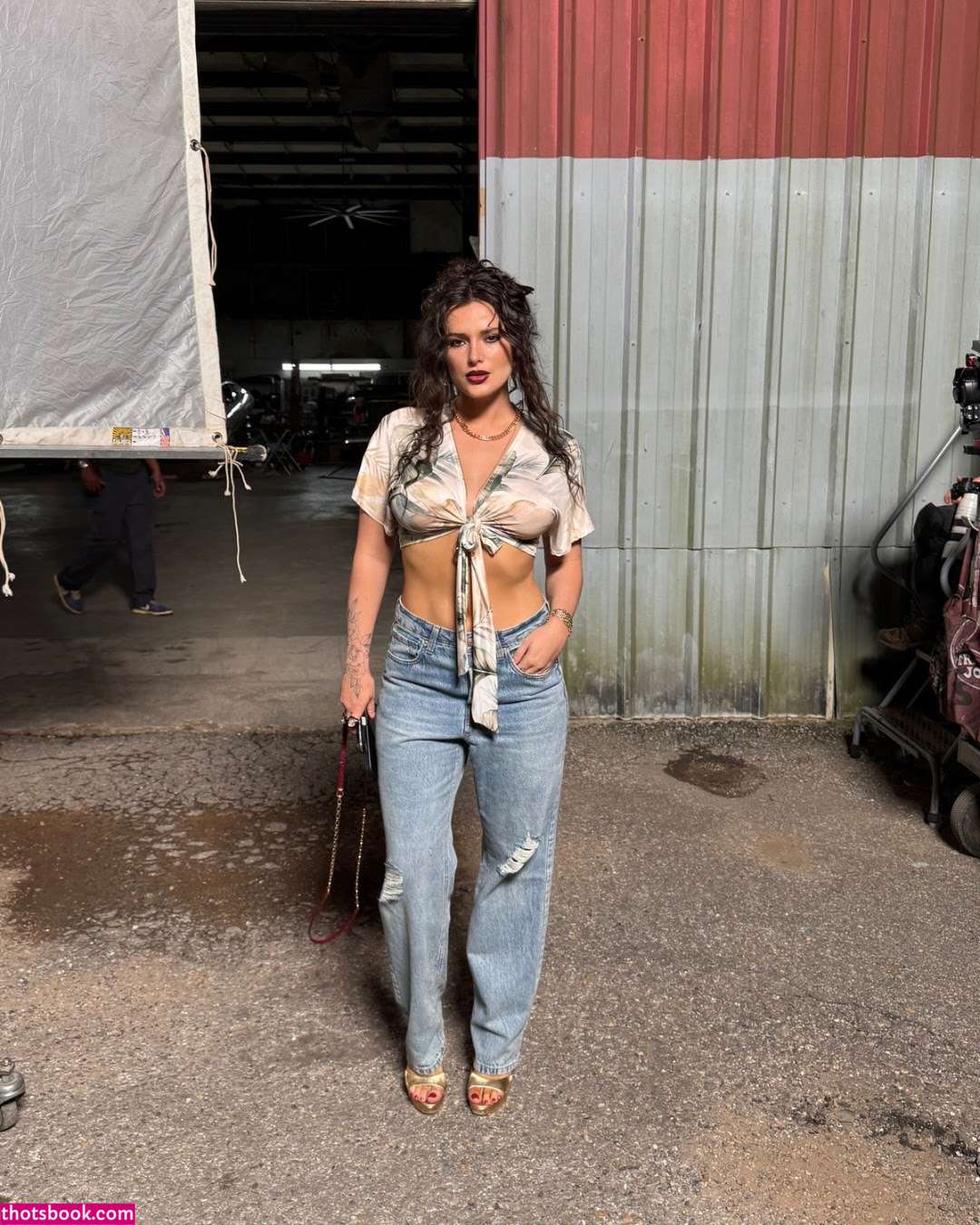 Bella Thorne Photo #373