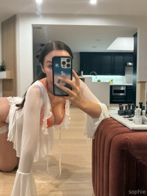 Sophie Mudd Photo #1293