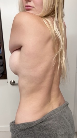 Allie Dunn Video #800