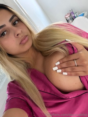 Dayanabliss Photo #22