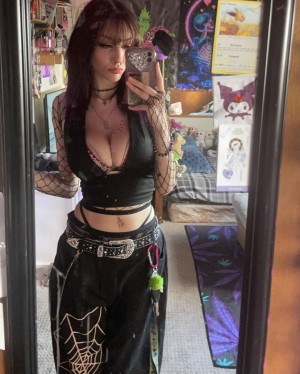 ipukeglitter420 Photo #18