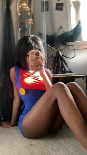 Thelovewitch942 Photo #39