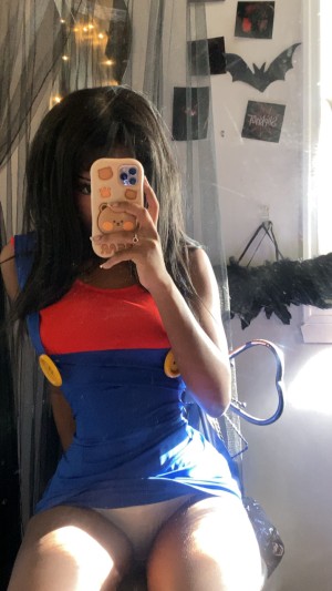 Thelovewitch942 Photo #42