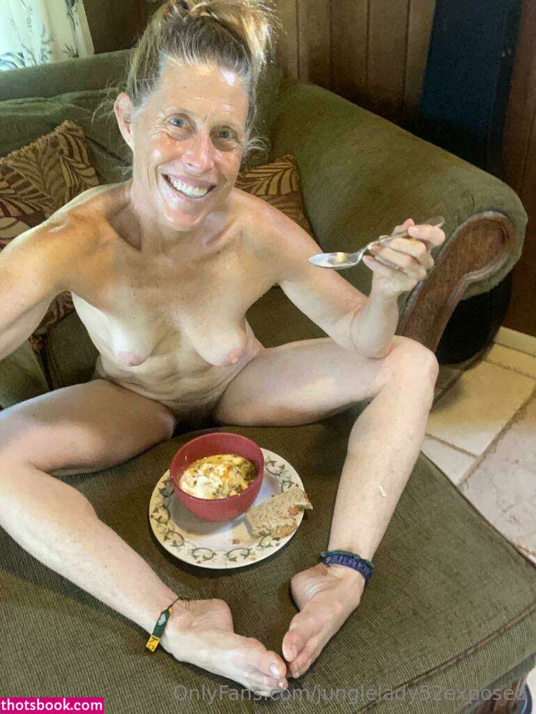 Junglelady52 Photo #5