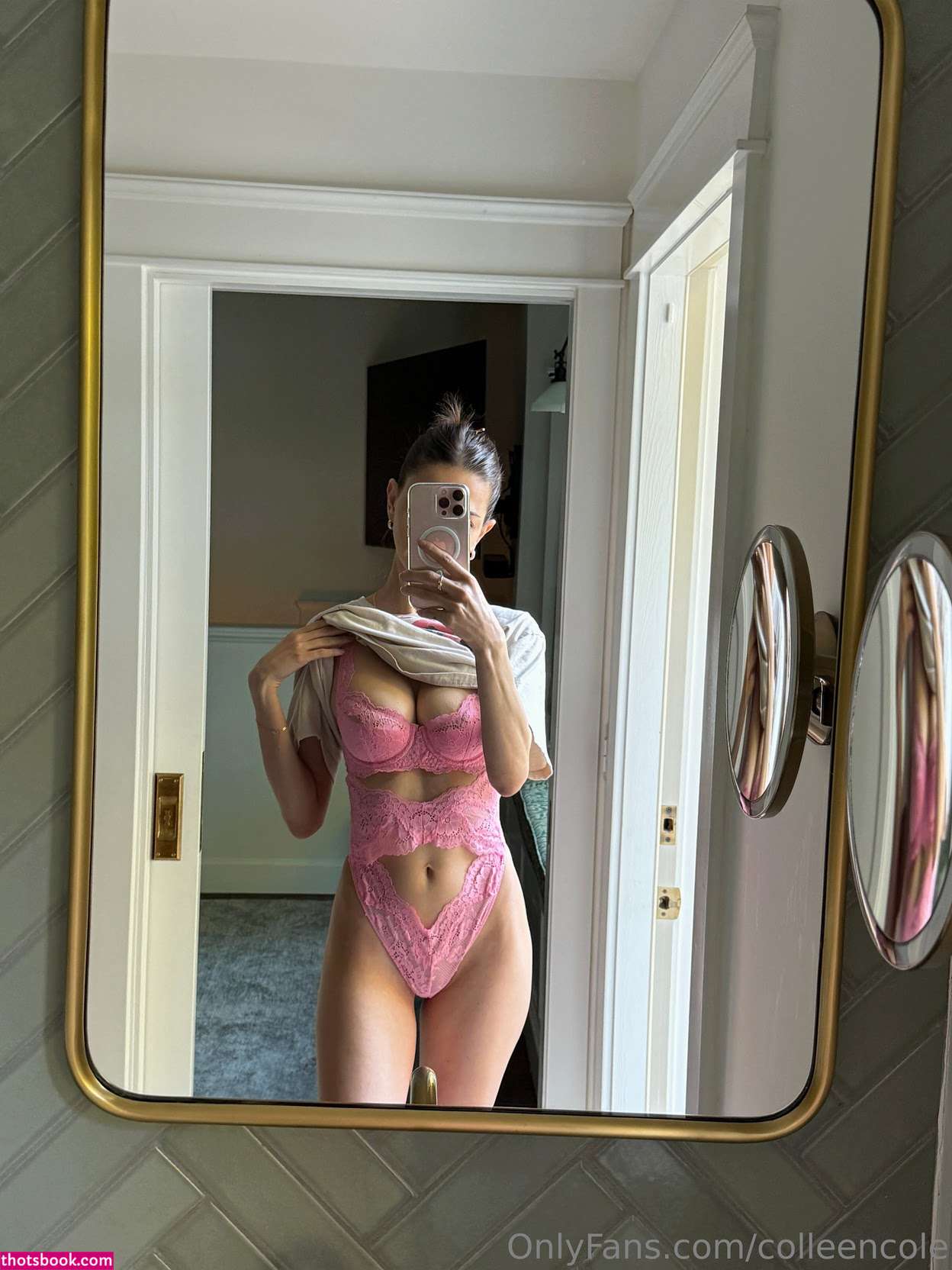 Colleen Cole Photo #246