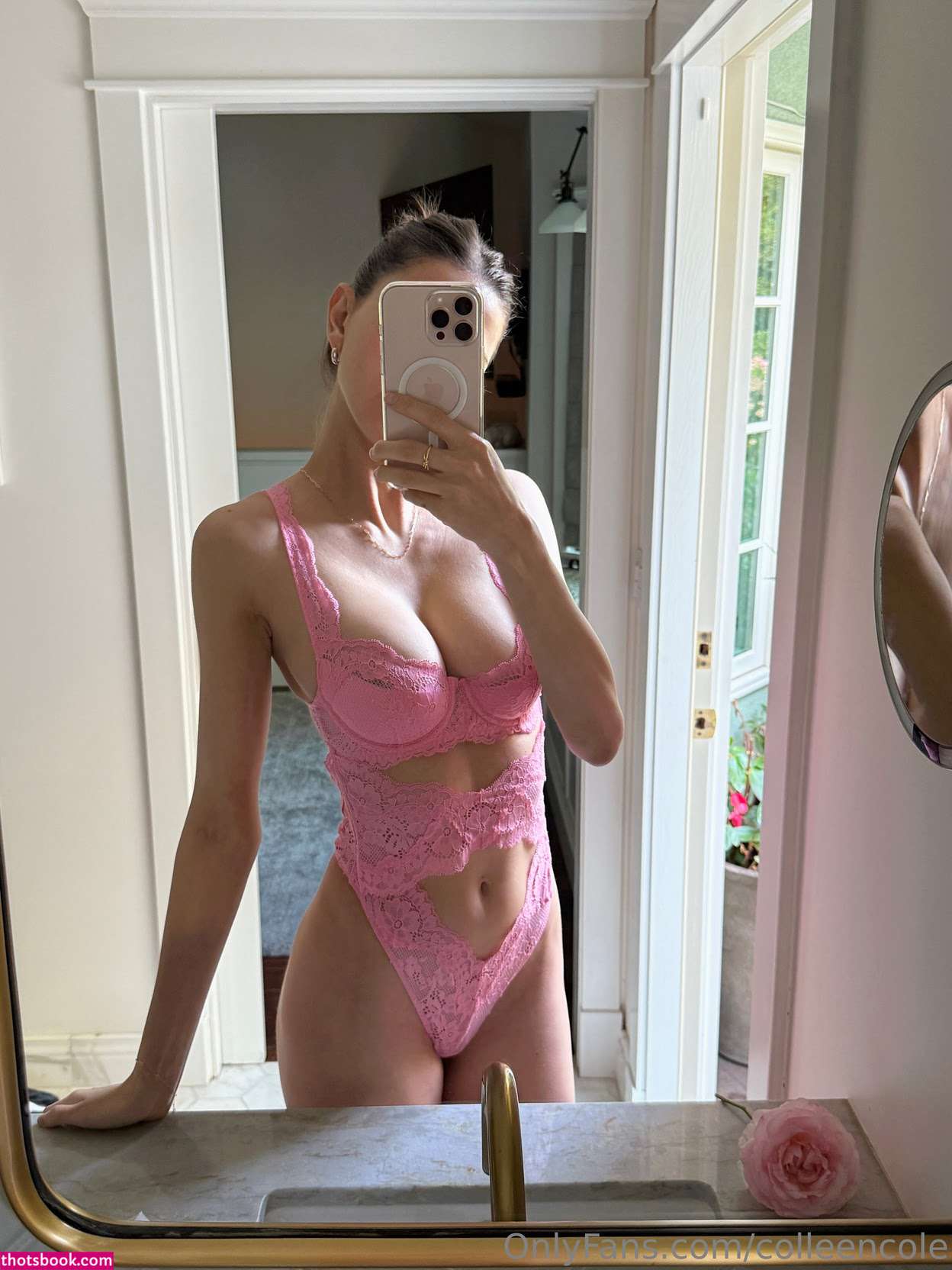 Colleen Cole Photo #249