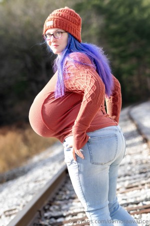 Demora Avarice Photo #361