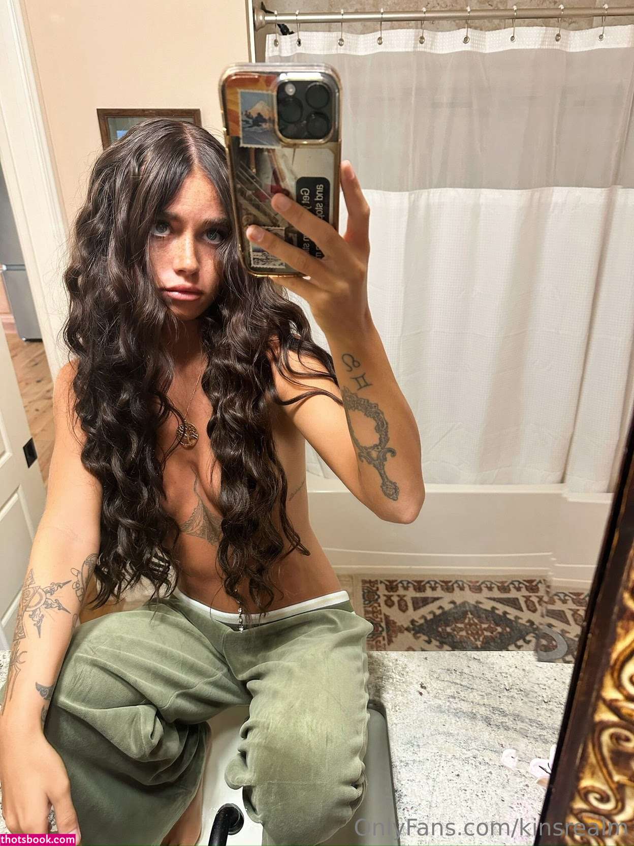 Kinllley Kinsrealm Photo #282