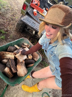 Belle Delphine Photo #8097