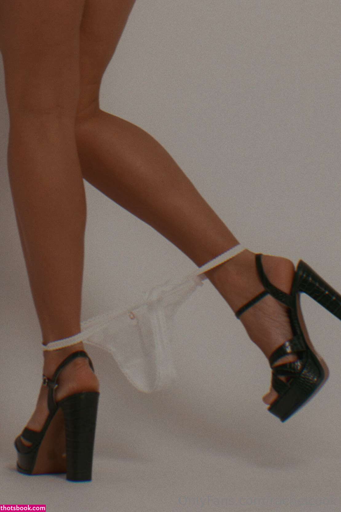 Rachel Cook Photo #1942