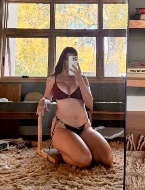 Sarah Mcdaniel Photo #126