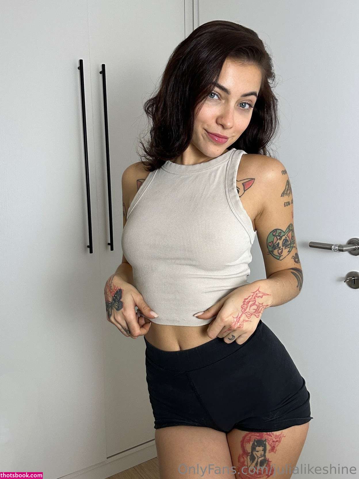 Julia Shine Photo #34