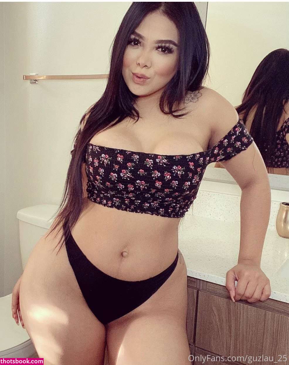 Lau Guzman Photo #35