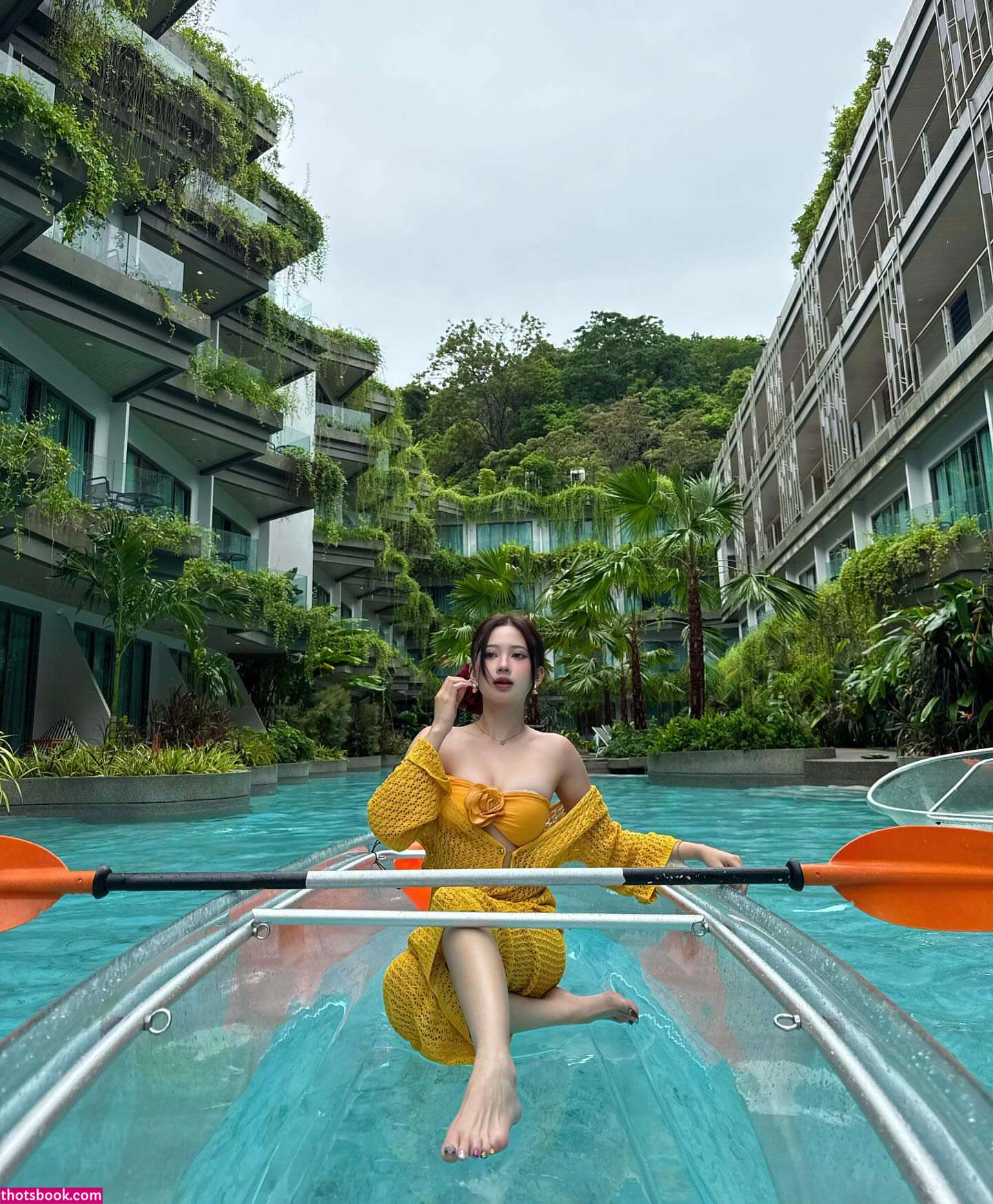 Laura Ziphora Photo #13