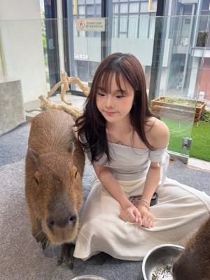 Nadine Abigail Photo #2