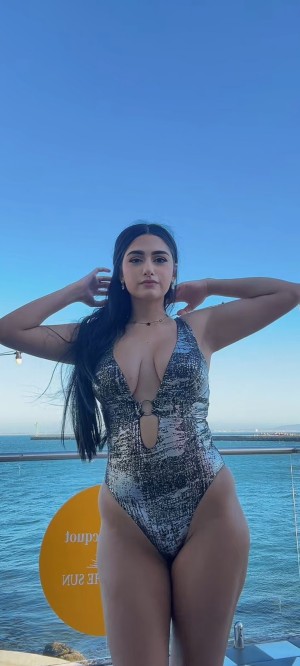 Nina Samuels Photo #38