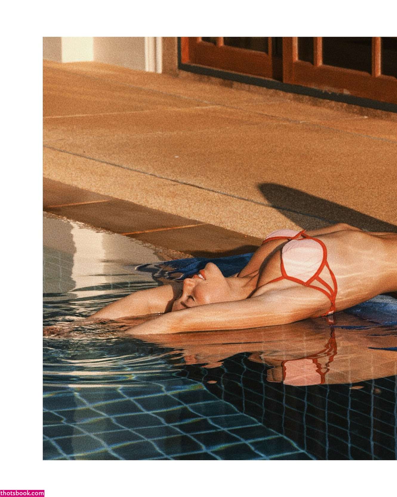 Heloise Hut Photo #120