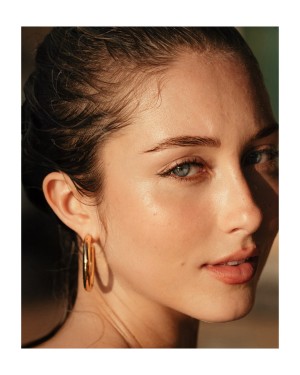 Heloise Hut Photo #108