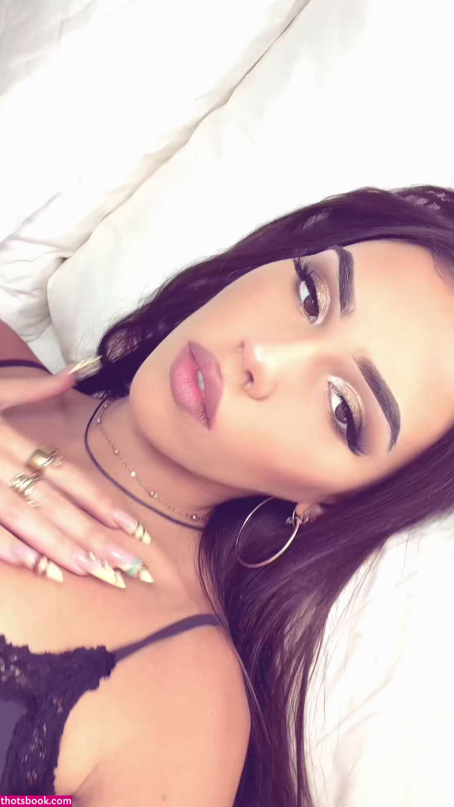 Leah Halton Photo #37