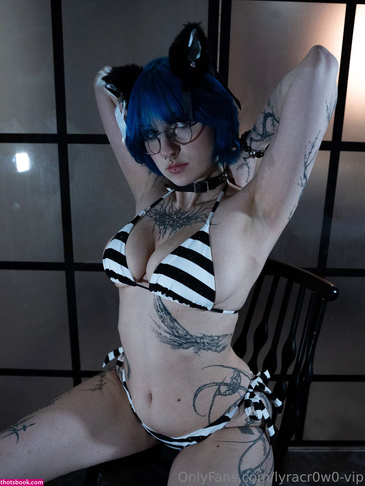 Lyra Crow Photo #1042