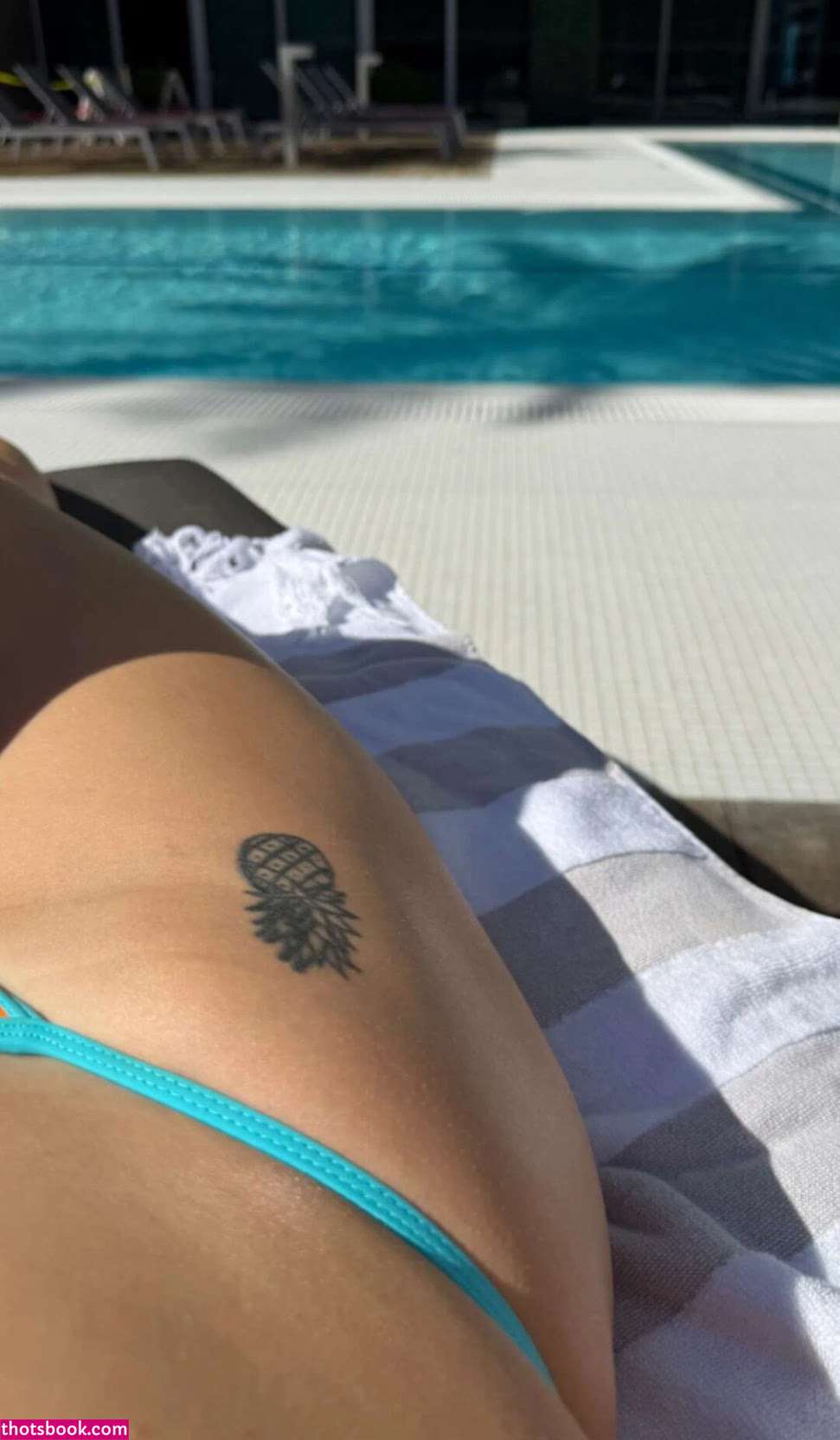 Pineapplebrat Photo #313