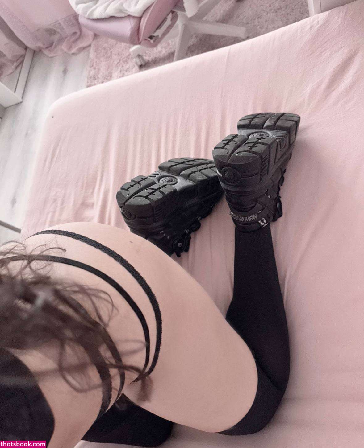 sweetylyric Photo #2