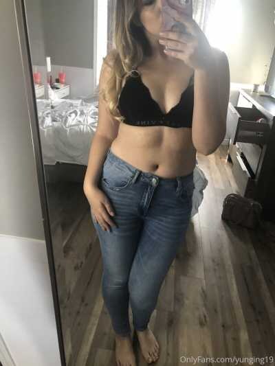 Ashley Elizabeth Photo #2