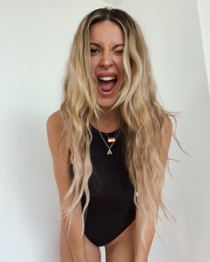 Ashley Schultz Photo #32