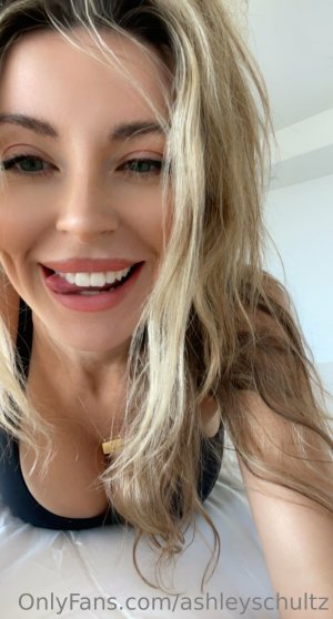 Ashley Schultz Photo #38