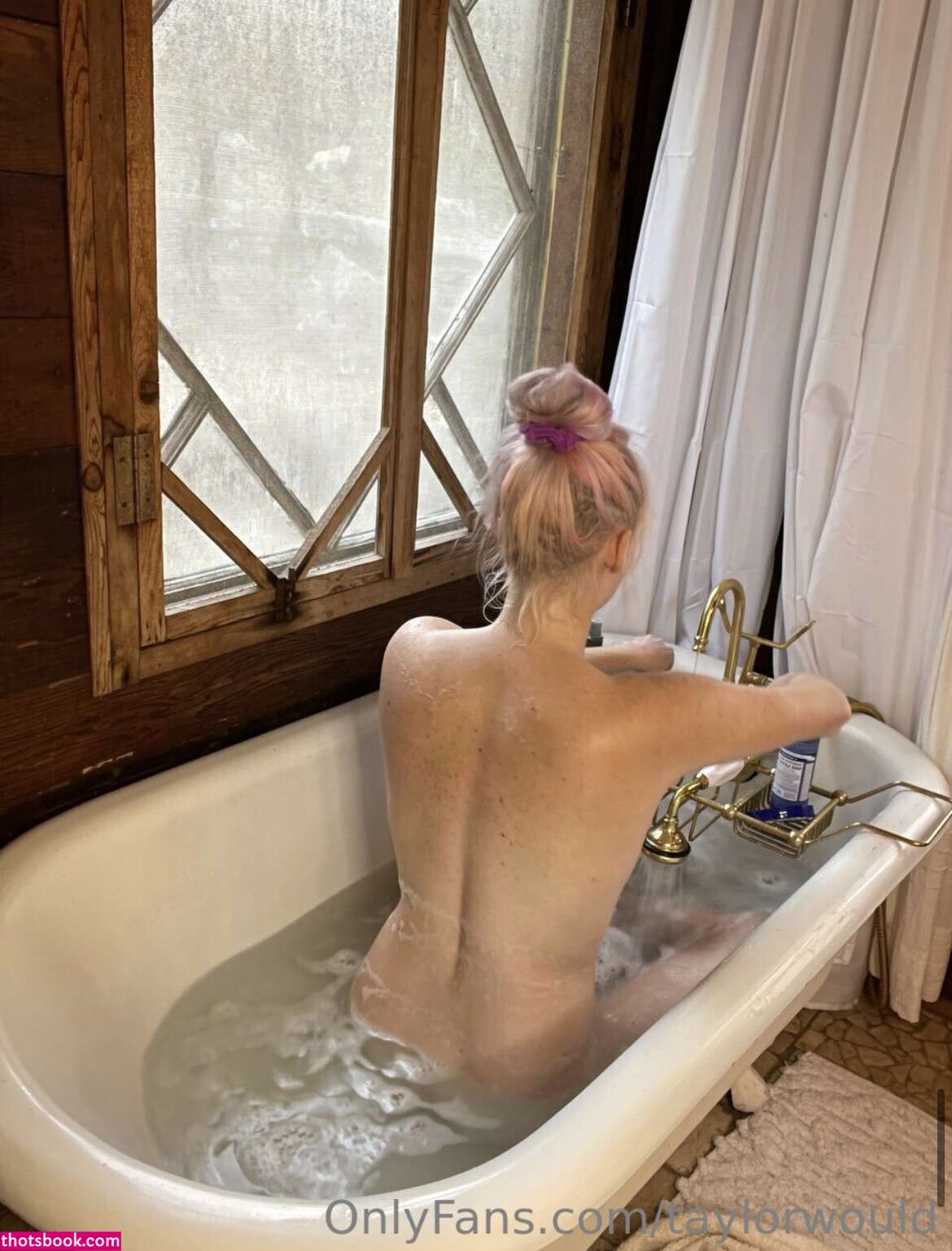 Taylorwould Photo #59