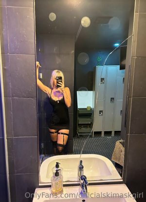 Briana Armbruster Photo #85