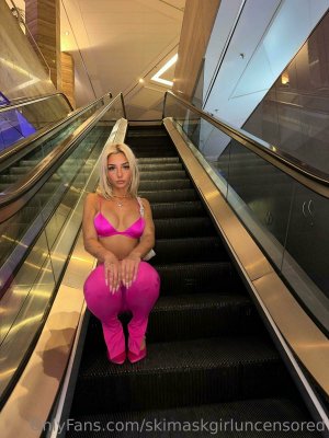 Briana Armbruster Photo #100