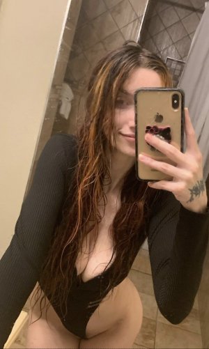 Caelydavis Photo #67