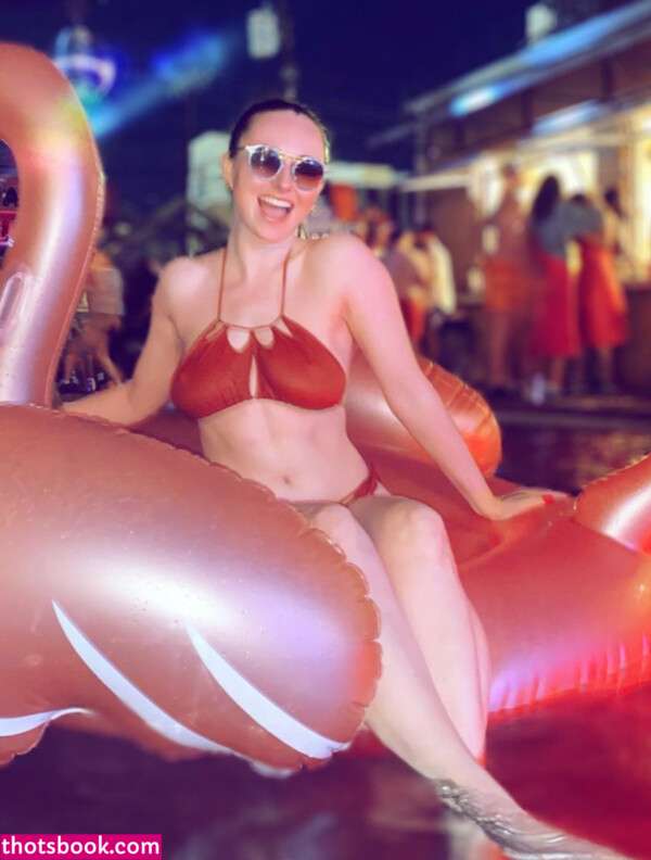 Jessie Stclaire Photo #32