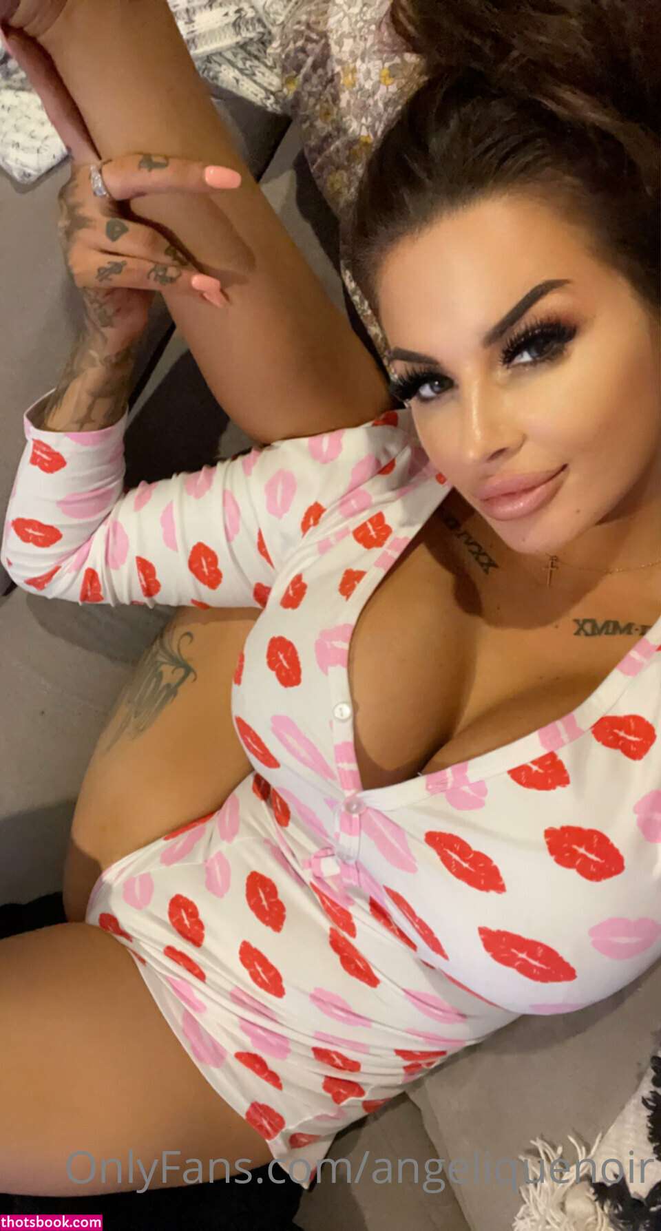 Angelique Noir Photo #30