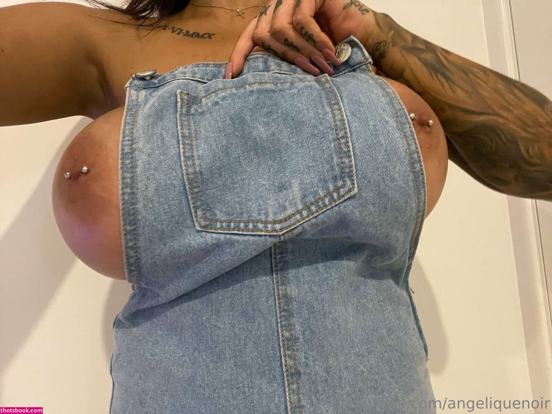 Angelique Noir Photo #50