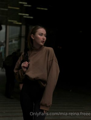 Mia Reina Photo #5