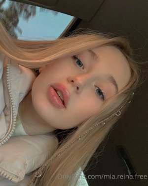 Mia Reina Photo #8