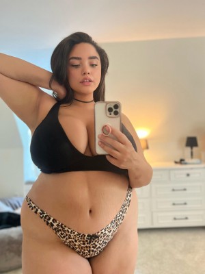 Libertyandlingerie Photo #7