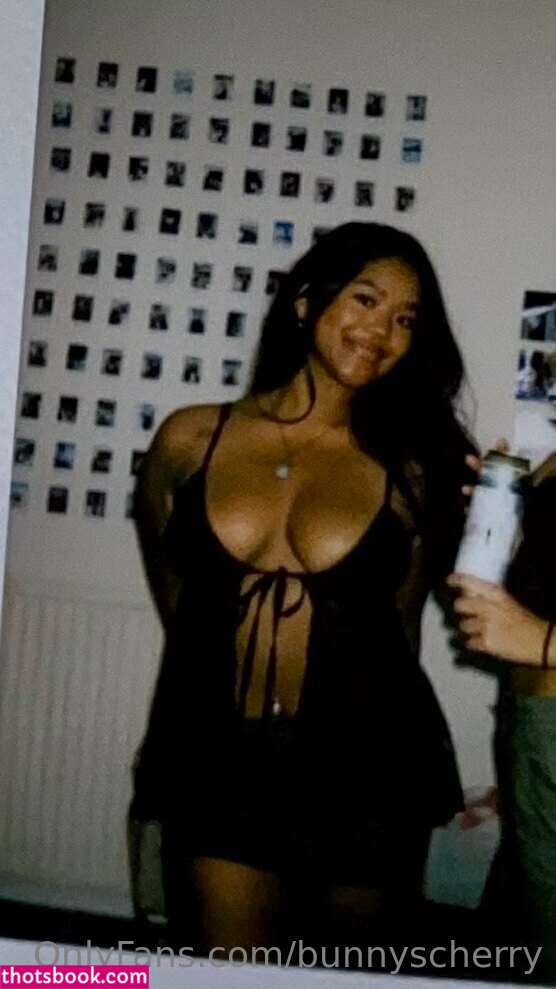 Bunnyscherry Photo #5