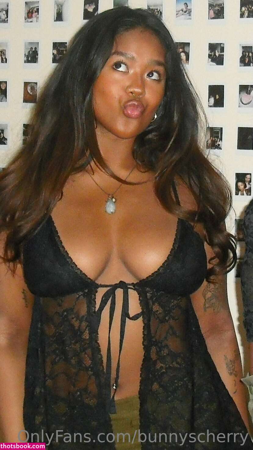 Bunnyscherry Photo #14